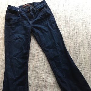 Joes Jeans 30 mid rise dark denim flared jeans